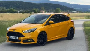 Ford Focus Mk3 (2010-2018) 2.0 EcoBoost ST mit Leder-Sport-Paket 2015