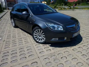 Opel Insignia A (2008-2017) 2.0 CDTI 4x4 Automatik Active 2011