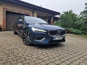 Volvo V60 II (2018- ) T6 AWD Recharge Geartronic Inscription Expression 2021
