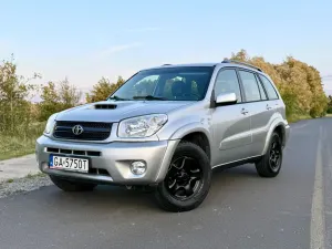 Toyota Rav4 II (2000-2005) D-4D 4x4 Sol 2004