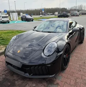 Porsche 911 992 (2019-) 2025
