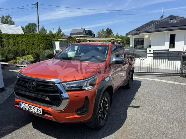 Toyota Hilux 2.8 D-4D Double Cab SR5 4x4 2023