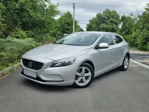 Volvo V40 II (2012-) D3 Geartronic Momentum 2013