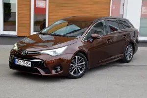 Toyota Avensis III (2009-) 2.0 D-4D Premium 2015