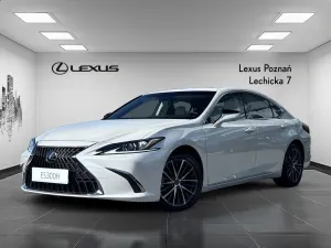 Lexus ES 2025
