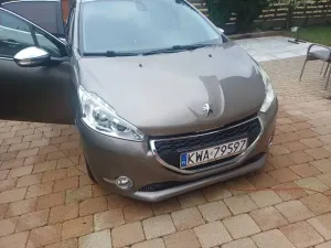 Peugeot 208 I (2012-2019) 1.6 e-HDi Allure STT 2012
