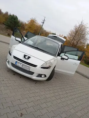 Peugeot 5008 I (2009-2017) 2011