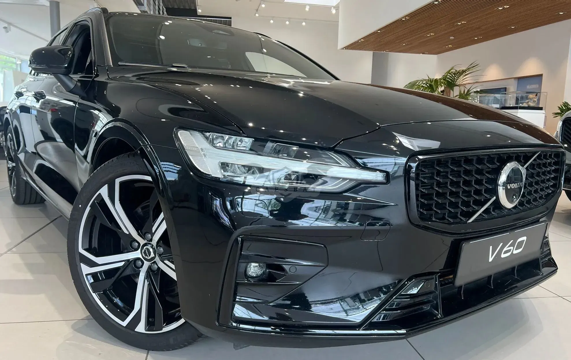 Volvo V60 II (2018- ) B4 B Ultimate Dark 2025