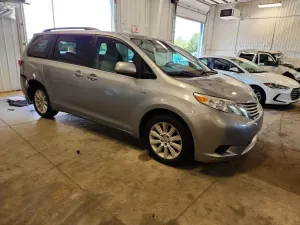 Toyota Sienna 3.5 V6 LE AWD 2017