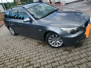 BMW 5 Series E60/E61 (2003-2010) 520d 2009