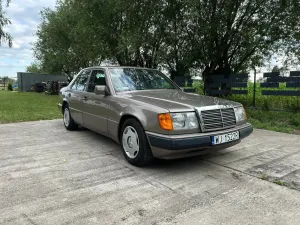 Mercedes-Benz E W124 (1993-1997) 1990