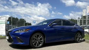 Lexus ES 300h F Sport 2021