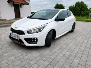 Kia Ceed II (2012-) 1.6 T-GDI GT L 2013