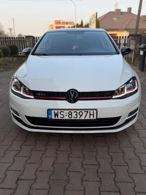 Volkswagen Golf VII (2012-2020) 1.6 TDI BMT Highline DSG 2017