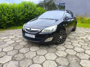 Opel Astra J (2009-2019) 1.4 Turbo Active 2011