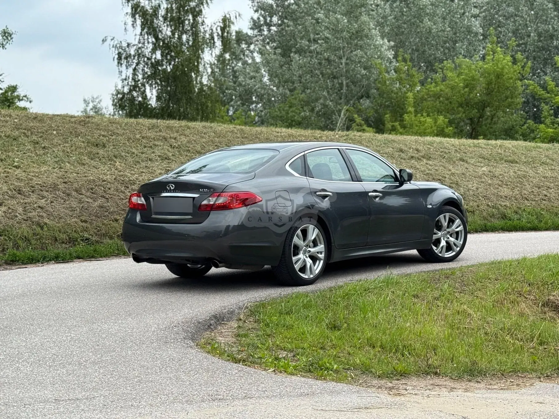 Infiniti M37 M30d S Premium 2011