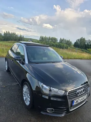 Audi A1 8X (2010-2018) 1.6 TDI Attraction 2012