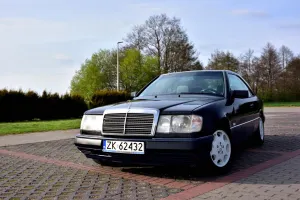 Mercedes-Benz E 1992