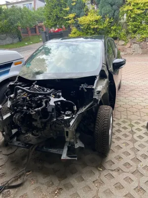 Nissan Micra (March) K14 (2017-2022) 0.9 IG-T BOSE Personal Edition 2017