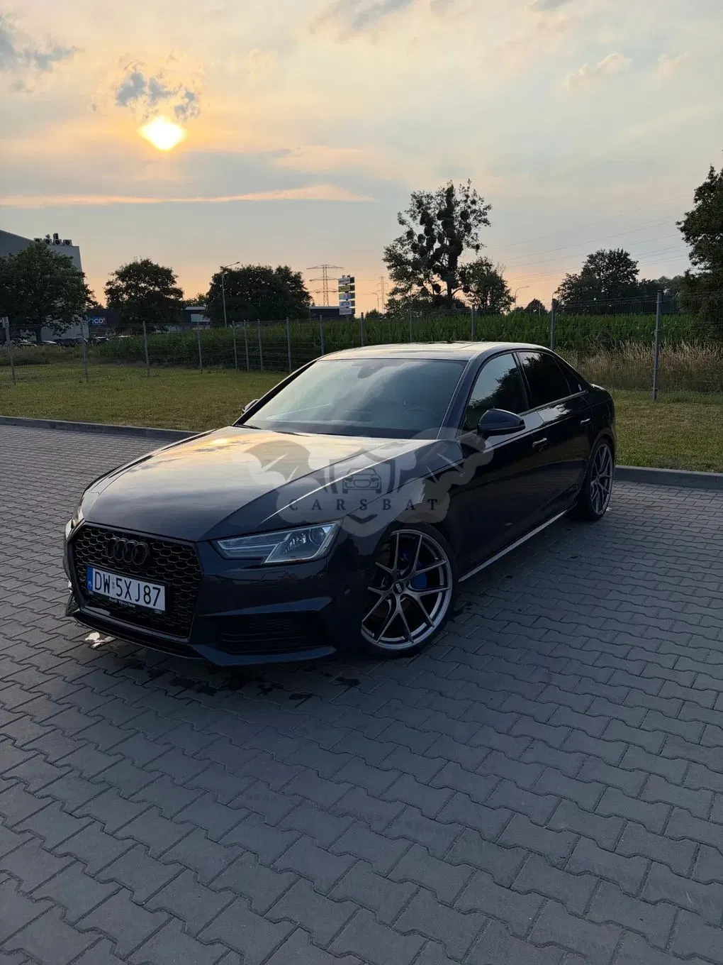 Audi A4 B9 (2015-) 2017