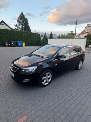 Opel Astra J (2009-2019) 1.4 Turbo 2011