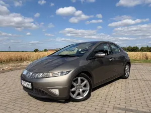 Honda Civic VIII (2006-2011) 1.8 Executive 2006