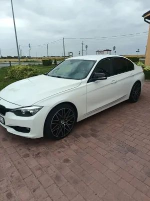 BMW 3 Series F30/F31 (2012-2020) 320d Efficient Dynamics Sport Line 2015