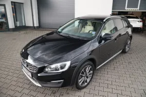 Volvo V60 I (2011-2018) T5 Drive-E Dynamic Edition (Momentum) 2017