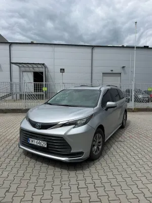 Toyota Sienna 2023