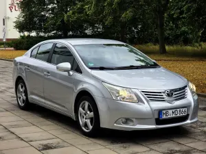 Toyota Avensis III (2009-) 1.8 Sol 2009