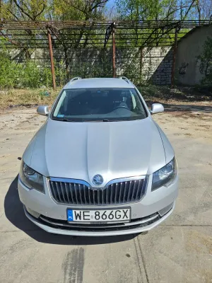 Skoda Superb II (2008-2018) 2.0 TDI Ambition DSG 2013
