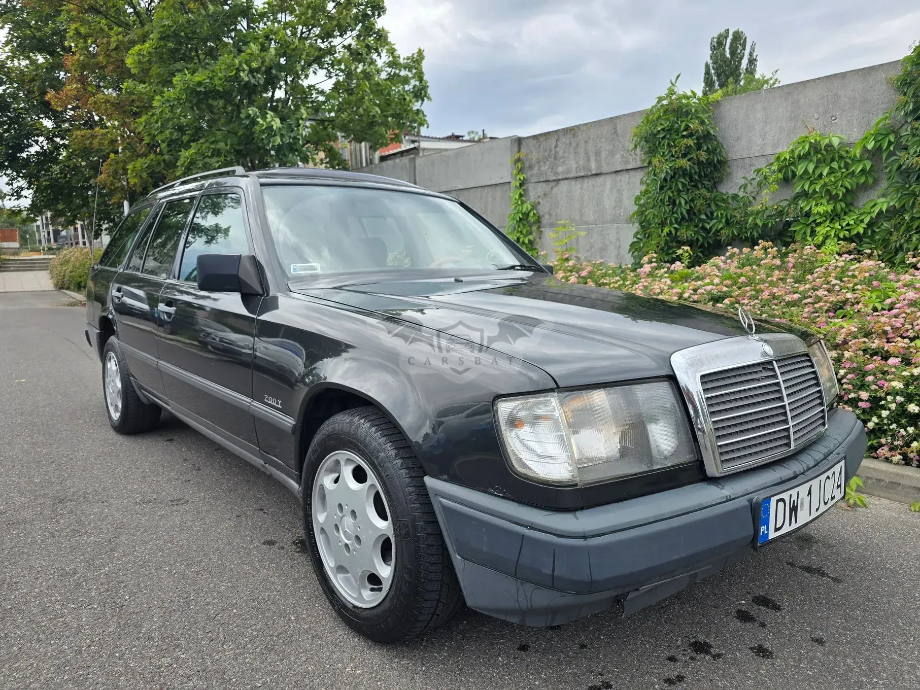 Mercedes-Benz E 1989