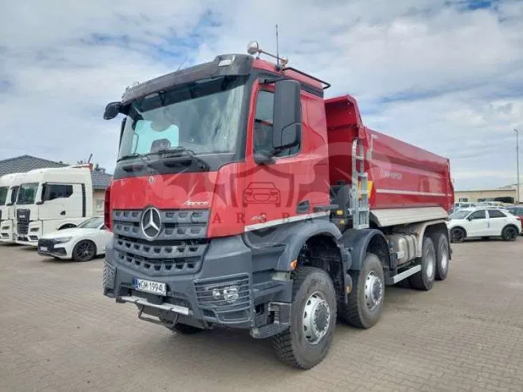 Mercedes-Benz Arocs 2025