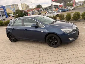 Opel Astra J (2009-2019) 1.4 T Edition 150 2011