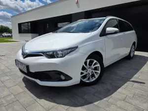 Toyota Auris II (2012-) 1.6 D-4D Comfort 2015