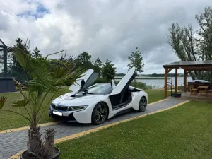 BMW i8 2019