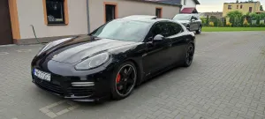 Porsche Panamera GTS 2015