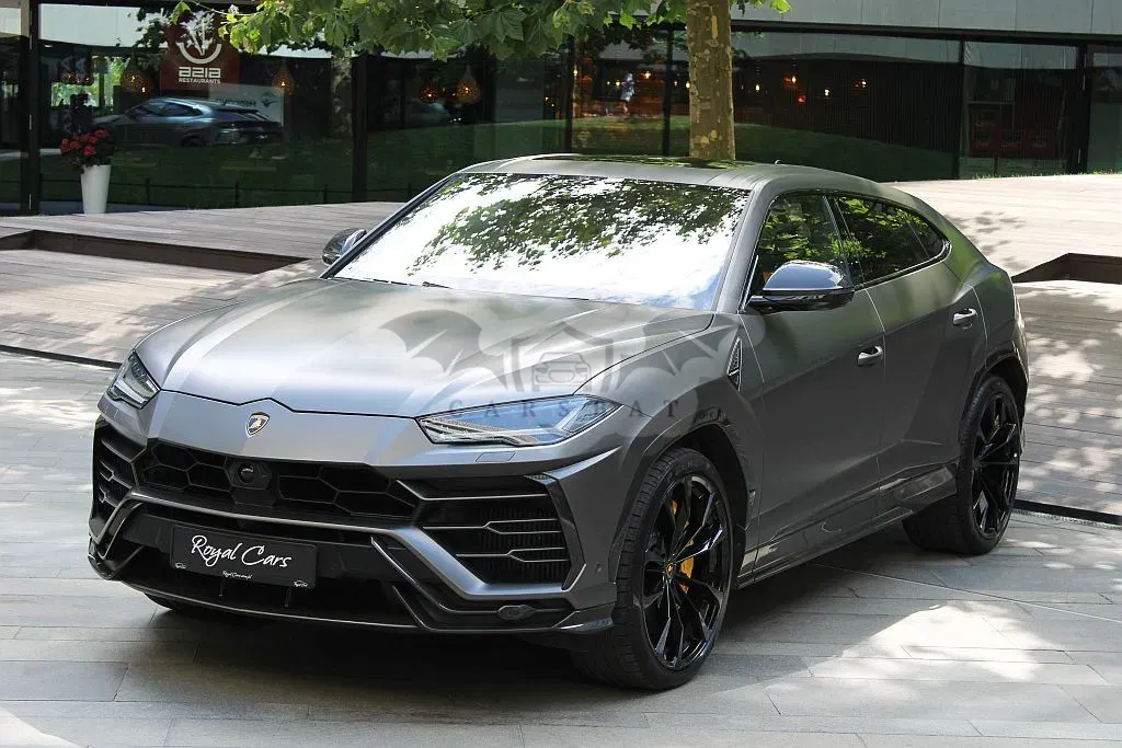Lamborghini Urus Standard 2021