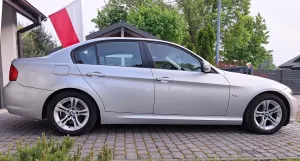 BMW 3 Series E90/E91/E92/E93 (2005-2012) 318i 2009