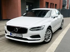 Volvo S90 D4 Momentum 2018