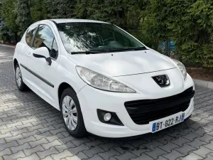 Peugeot 207 90 HDi FAP forever 2011