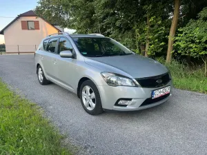 Kia Ceed I (2006-2012) 1.6 CVVT ISG Spirit 2011