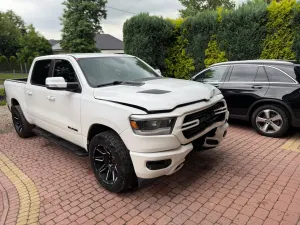 Dodge RAM 5.7 4x4 2019