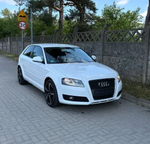 Audi A3 8P (2003-2012) 1.6 Ambiente 2009