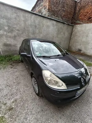 Renault Clio III (2005-2012) 1.2 16V Authentique 2007