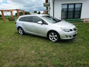 Opel Astra J (2009-2019) 1.7 CDTI 2011
