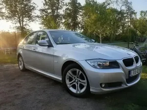 BMW 3 Series E90/E91/E92/E93 (2005-2012) 320d 2009
