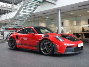 Porsche 911 992 (2019-) 2025