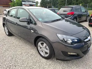 Opel Astra J (2009-2019) 1.6 Innovation 110 Jahre 2014
