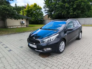 Kia Ceed II (2012-) 1.6 CRDi 128 Platinum Edition 2015